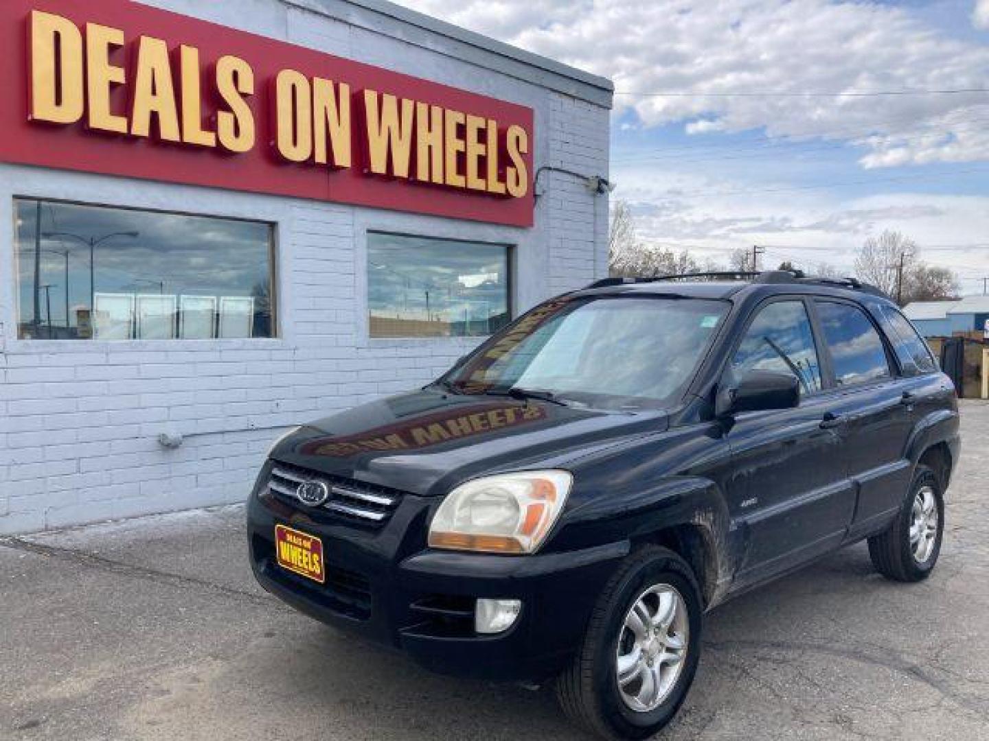 2005 Kia Sportage LX V6 4WD (KNDJE723657) with an 2.7L V6 DOHC 24V engine, 4-Speed Automatic transmission, located at 4047 Montana Ave., Billings, MT, 59101, 45.770847, -108.529800 - Photo#0