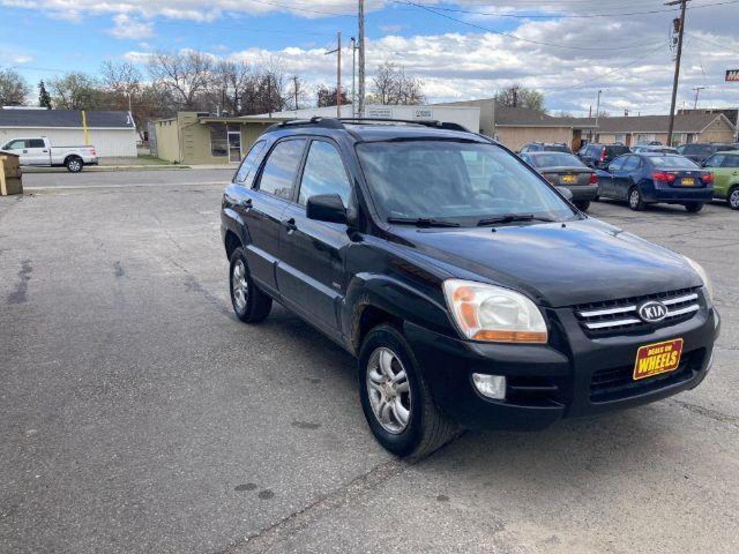 2005 Kia Sportage LX V6 4WD (KNDJE723657) with an 2.7L V6 DOHC 24V engine, 4-Speed Automatic transmission, located at 4047 Montana Ave., Billings, MT, 59101, 45.770847, -108.529800 - Photo#1