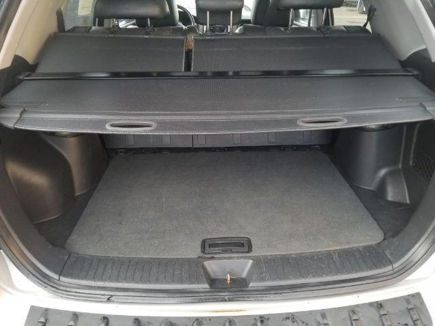 2005 Kia Sportage LX V6 4WD (KNDJE723257) with an 2.7L V6 DOHC 24V engine, 4-Speed Automatic transmission, located at 4047 Montana Ave., Billings, MT, 59101, 45.770847, -108.529800 - Photo#13