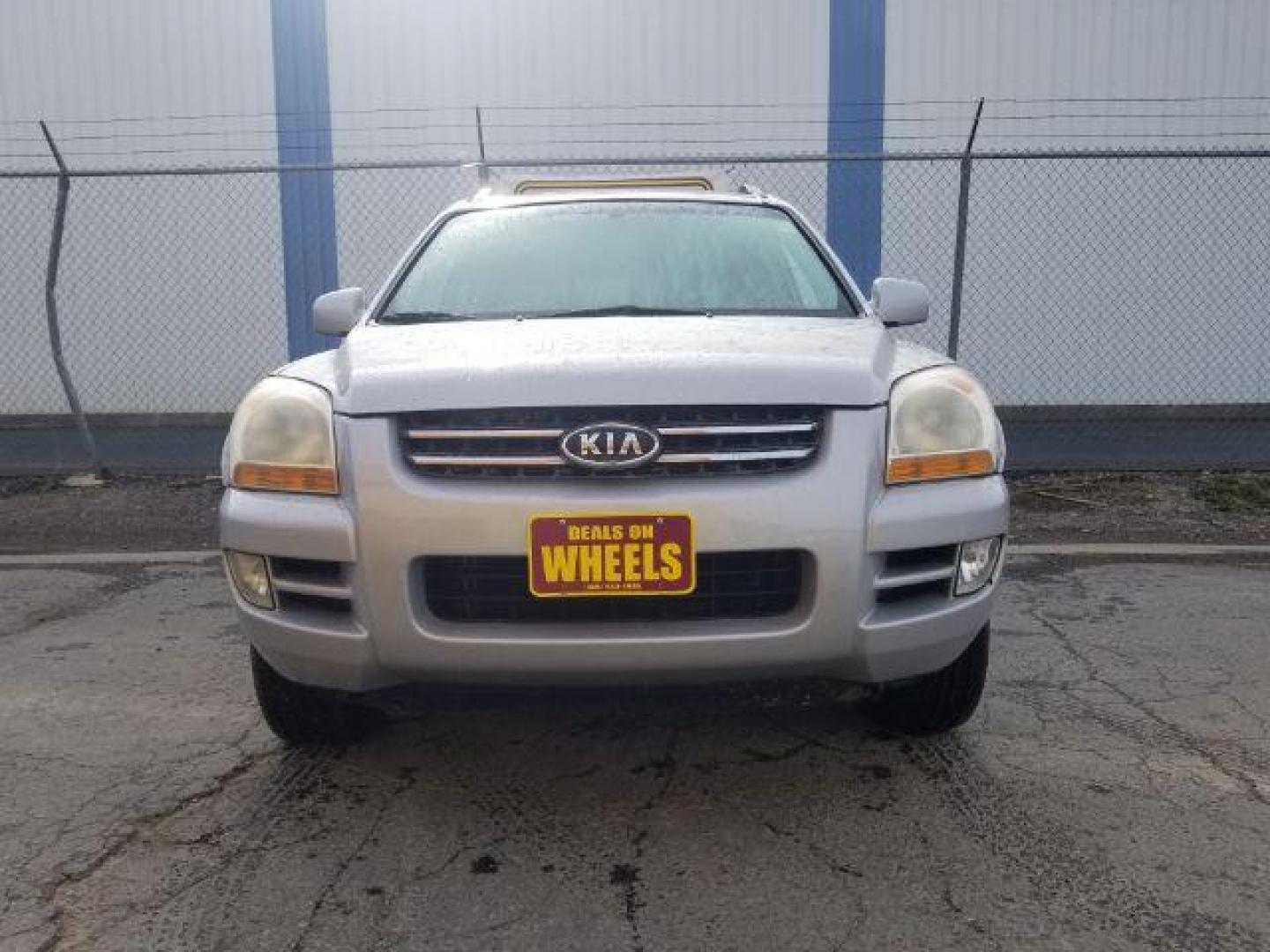 2005 Kia Sportage LX V6 4WD (KNDJE723257) with an 2.7L V6 DOHC 24V engine, 4-Speed Automatic transmission, located at 4047 Montana Ave., Billings, MT, 59101, 45.770847, -108.529800 - Photo#1