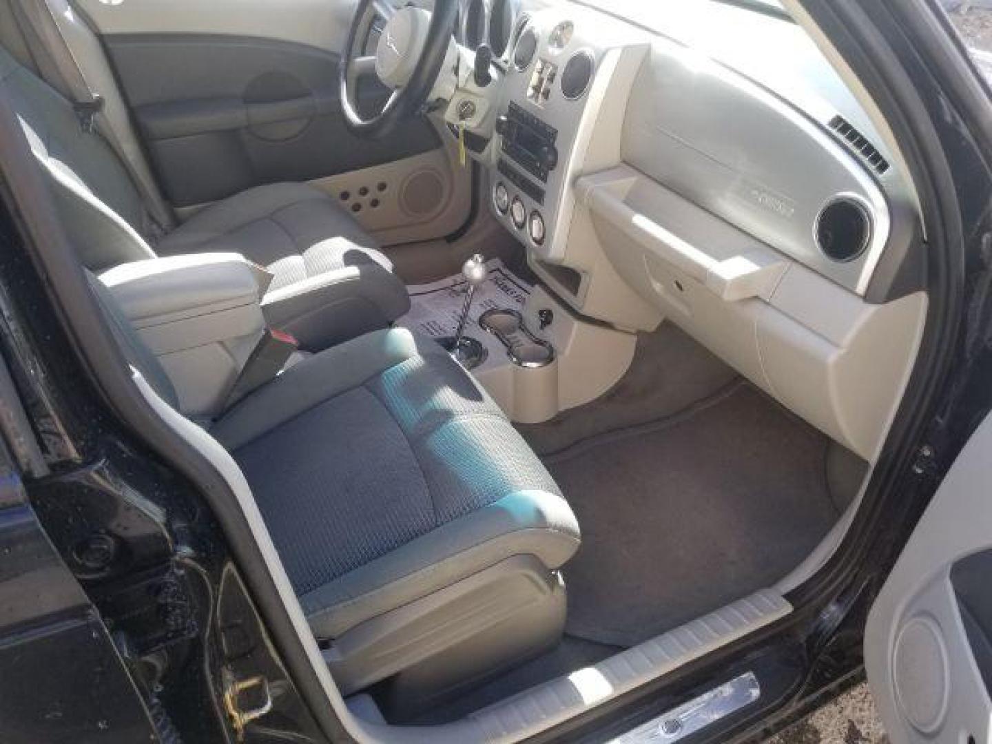 2006 Chrysler PT Cruiser Limited (3A8FY68846T) with an 2.4L I-4 DOHC engine, located at 1821 N Montana Ave., Helena, MT, 59601, 0.000000, 0.000000 - Photo#10