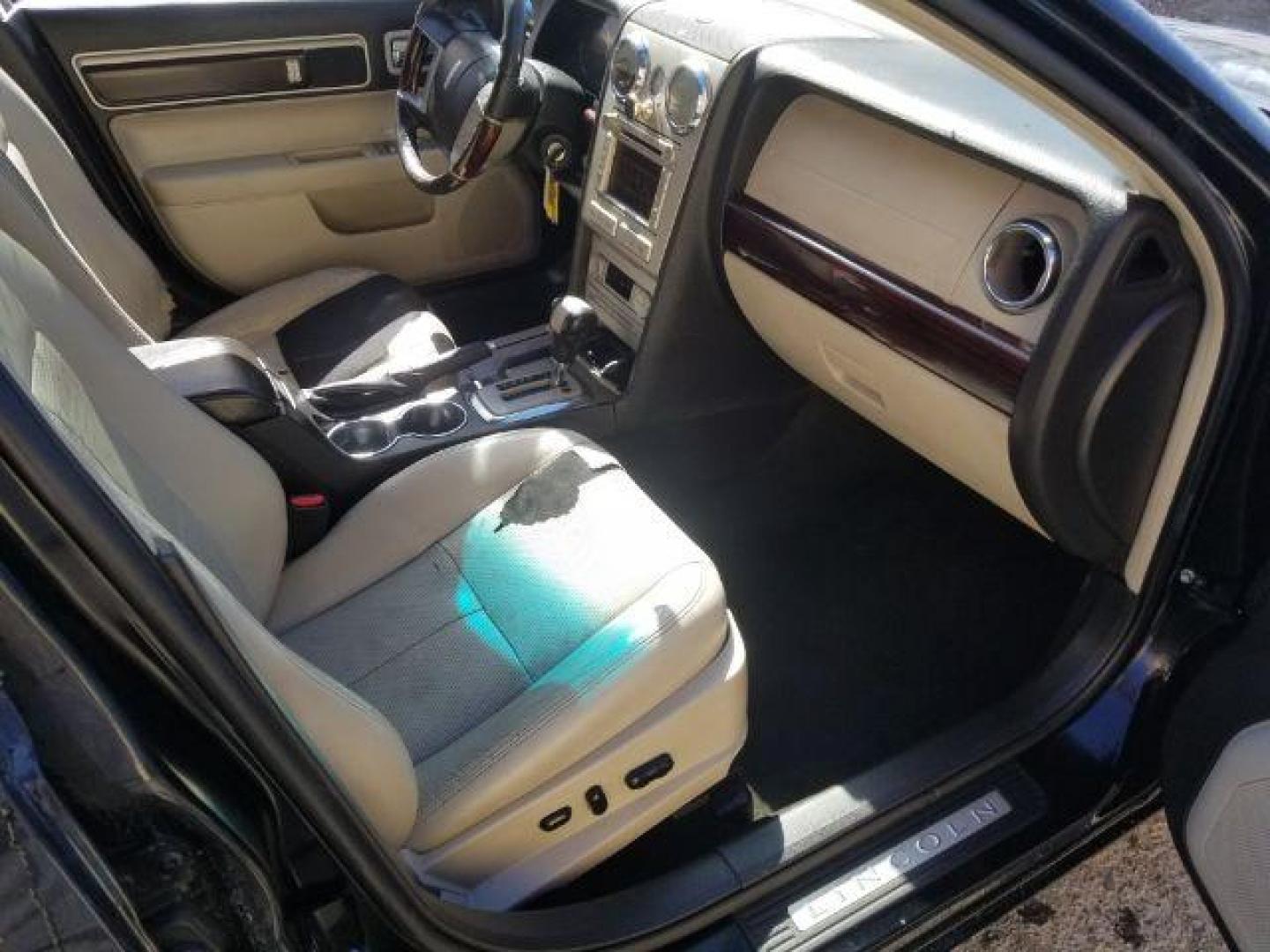 2006 Lincoln Zephyr Base (3LNHM26196R) with an 3.0L V6 DOHC 24V engine, 6-Speed Automatic transmission, located at 4047 Montana Ave., Billings, MT, 59101, 45.770847, -108.529800 - Photo#10