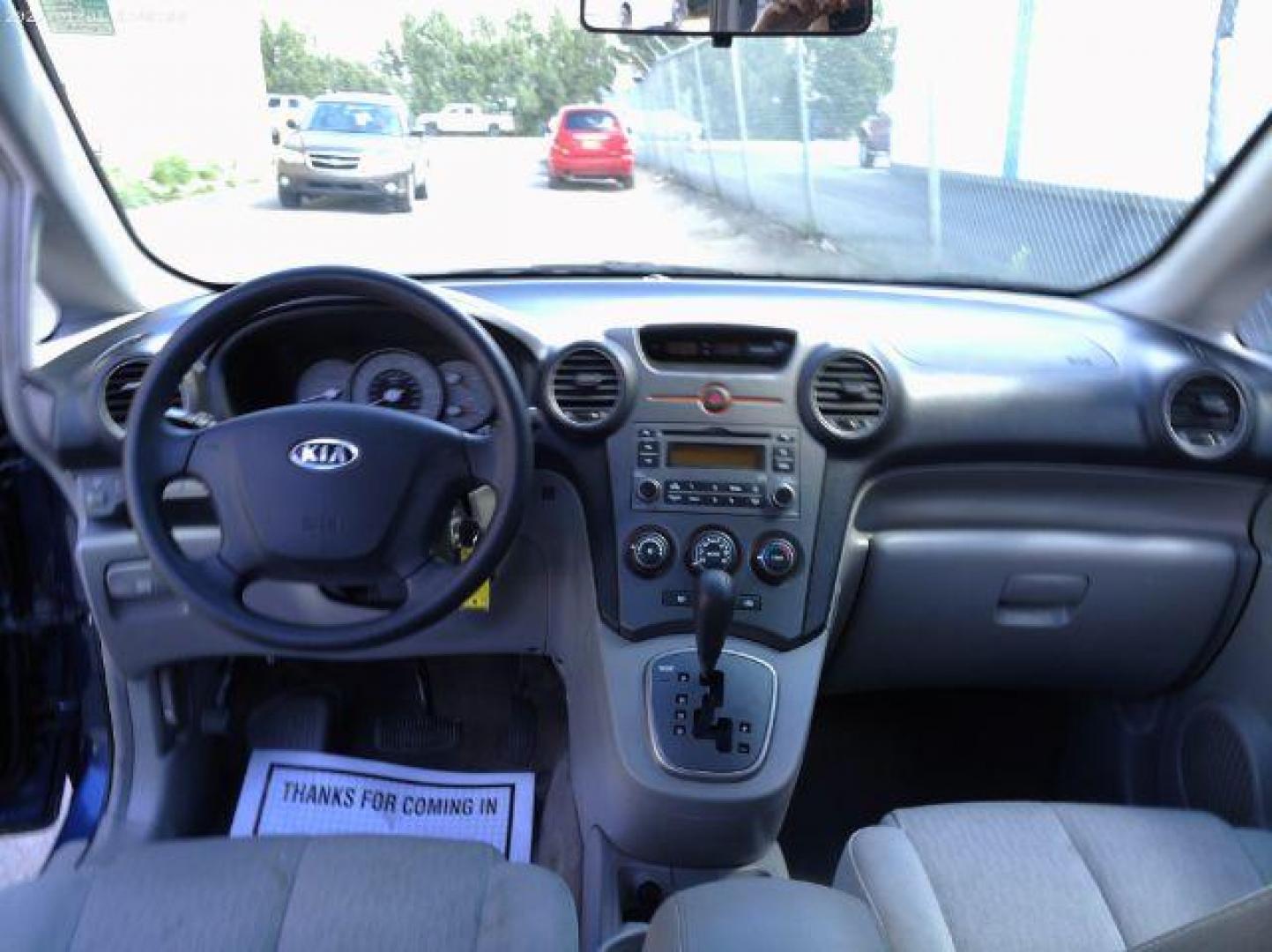 2007 Kia Rondo LX (KNAFG525877) with an 2.4L I-4 DOHC engine, located at 601 E. Idaho St., Kalispell, MT, 59901, 0.000000, 0.000000 - Photo#7