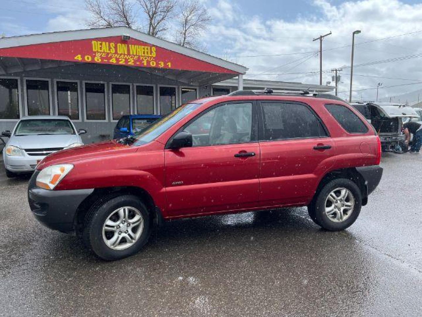 2007 Kia Sportage LX V6 4WD (KNDJE723777) with an 2.7L V6 DOHC 24V engine, 4-Speed Automatic transmission, located at 1821 N Montana Ave., Helena, MT, 59601, 0.000000, 0.000000 - Photo#0