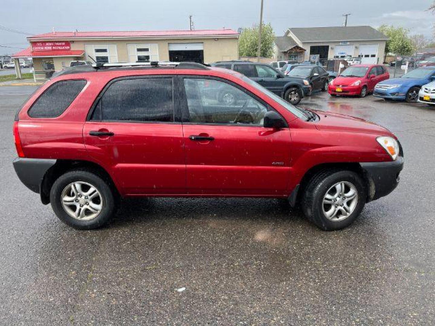2007 Kia Sportage LX V6 4WD (KNDJE723777) with an 2.7L V6 DOHC 24V engine, 4-Speed Automatic transmission, located at 1821 N Montana Ave., Helena, MT, 59601, 0.000000, 0.000000 - Photo#3