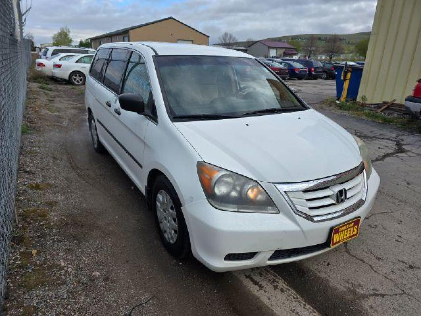 2008 Honda Odyssey LX (5FNRL38208B) with an 3.5L V-6 VTEC variable valve control engine, located at 601 E. Idaho St., Kalispell, MT, 59901, 0.000000, 0.000000 - Photo#4