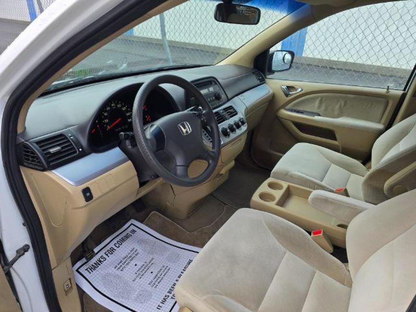 2008 Honda Odyssey LX (5FNRL38208B) with an 3.5L V-6 VTEC variable valve control engine, located at 601 E. Idaho St., Kalispell, MT, 59901, 0.000000, 0.000000 - Photo#5
