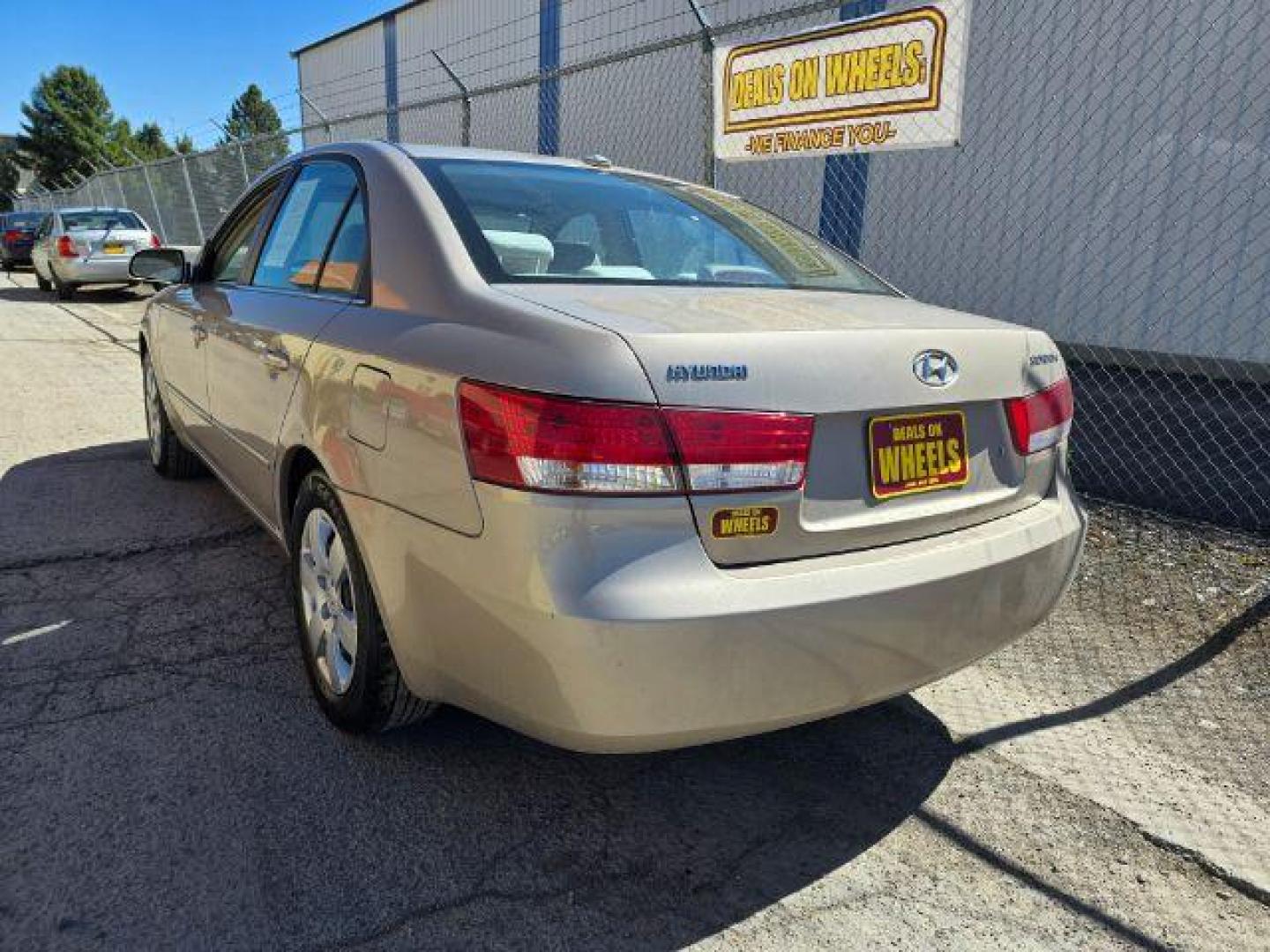2008 Hyundai Sonata GLS (5NPET46CX8H) with an 2.4L I-4 DOHC engine, located at 4047 Montana Ave., Billings, MT, 59101, 45.770847, -108.529800 - Photo#2