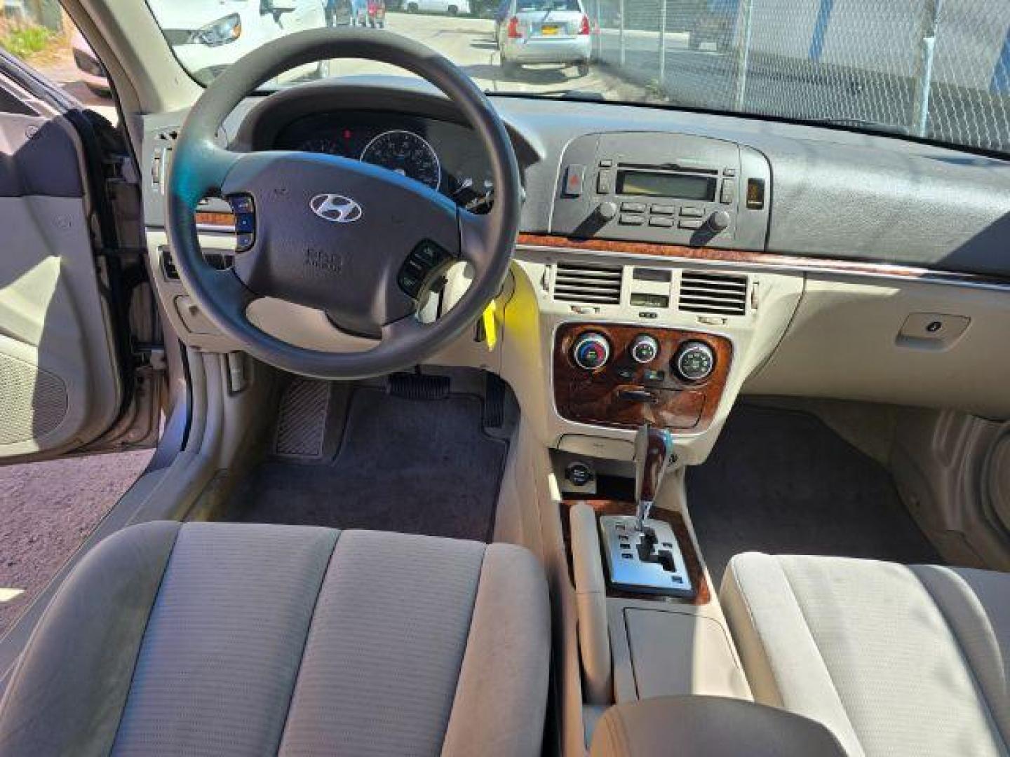 2008 Hyundai Sonata GLS (5NPET46CX8H) with an 2.4L I-4 DOHC engine, located at 4047 Montana Ave., Billings, MT, 59101, 45.770847, -108.529800 - Photo#7