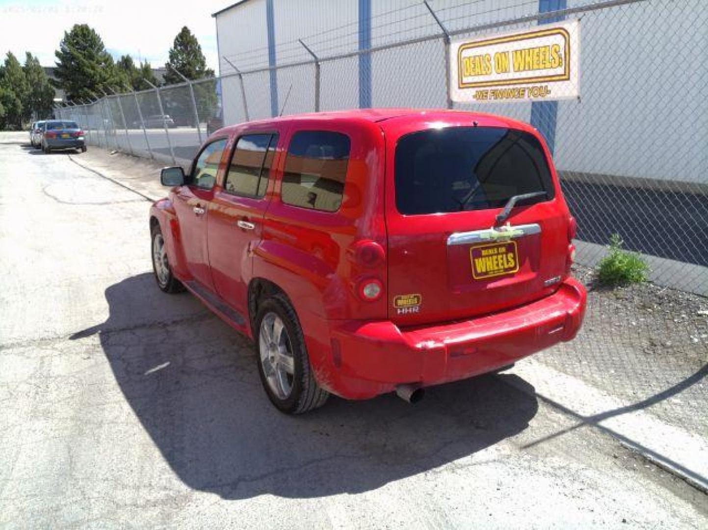 2009 Chevrolet HHR LT2 (3GNCA53VX9S) with an 2.4L L4 DOHC 16V engine, 4-Speed Automatic transmission, located at 601 E. Idaho St., Kalispell, MT, 59901, 0.000000, 0.000000 - Photo#2