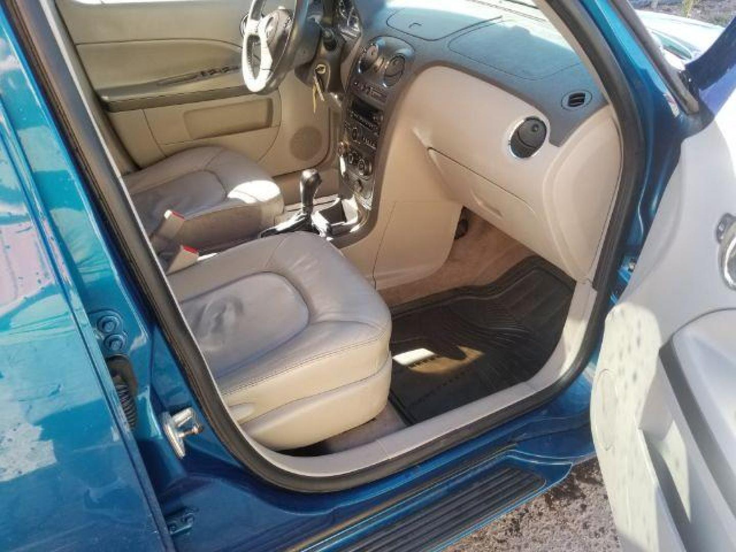 2009 Blue Flash Metallic Chevrolet HHR LT2 (3GNCA53V99S) with an 2.4L L4 DOHC 16V engine, located at 1821 N Montana Ave., Helena, MT, 59601, 0.000000, 0.000000 - Photo#10