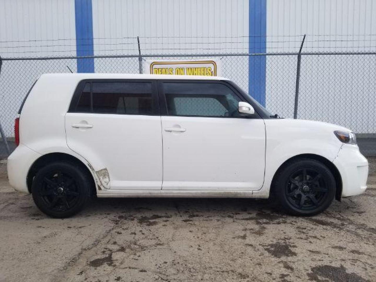 2009 Scion xB 5- Door wagon (JTLKE50E891) , located at 1800 West Broadway, Missoula, 59808, (406) 543-1986, 46.881348, -114.023628 - Photo#3