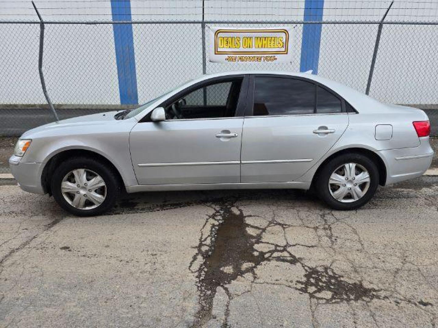 2010 Hyundai Sonata GLS (5NPET4AC2AH) with an 2.4L L4 DOHC 16V engine, located at 1800 West Broadway, Missoula, 59808, (406) 543-1986, 46.881348, -114.023628 - Photo#0