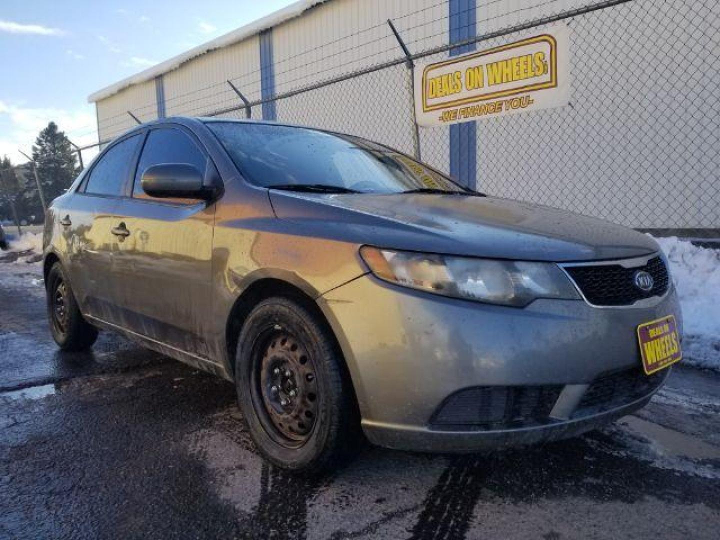 2011 Kia Forte EX (KNAFU4A24B5) with an 2.0L L4 DOHC 16V engine, located at 4801 10th Ave S,, Great Falls, MT, 59405, 0.000000, 0.000000 - Photo#2
