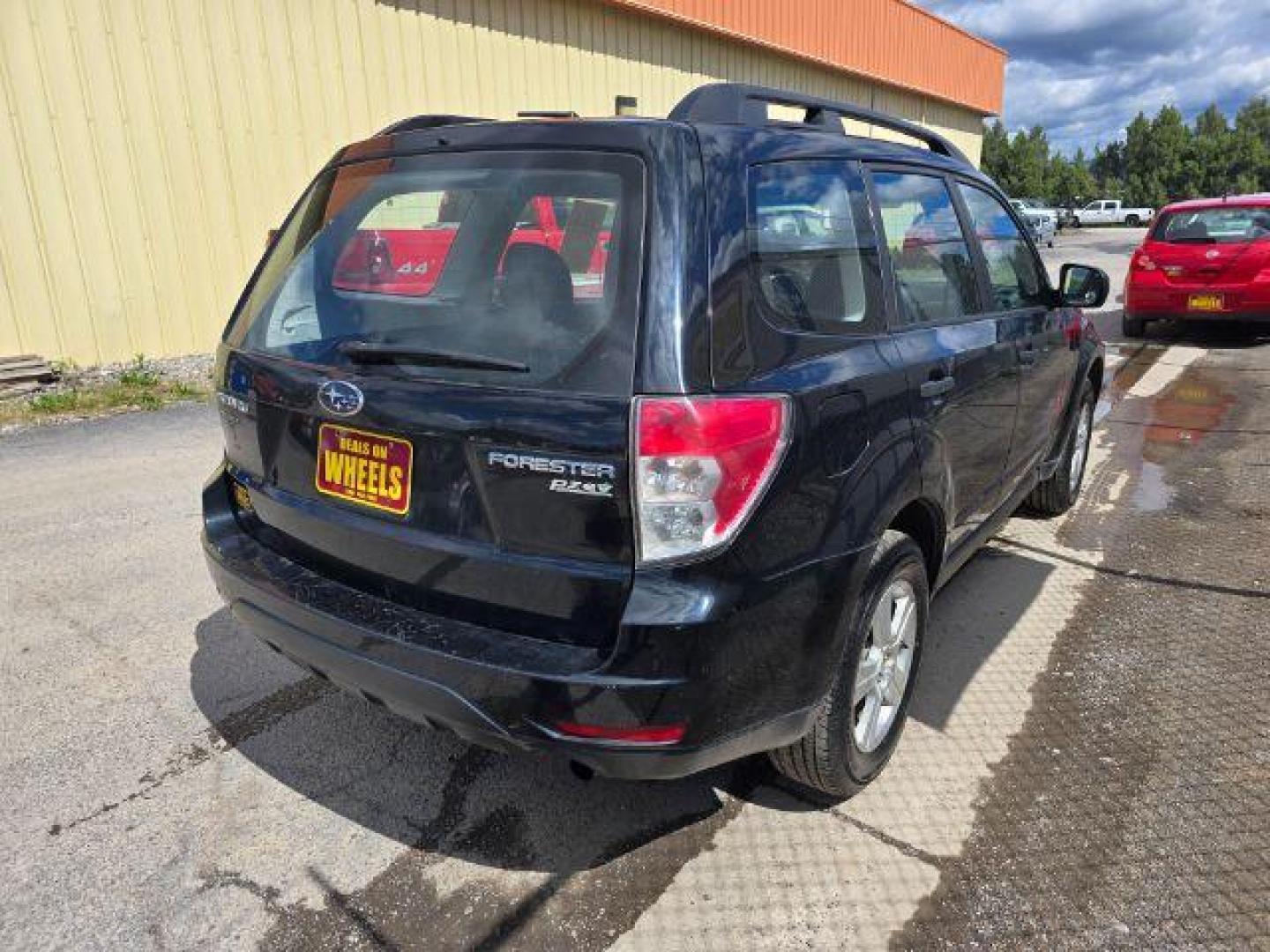 2011 Subaru Forester 2.5X (JF2SHABC6BG) with an 2.5L H-4 DOHC engine, located at 1821 N Montana Ave., Helena, MT, 59601, 0.000000, 0.000000 - Photo#3