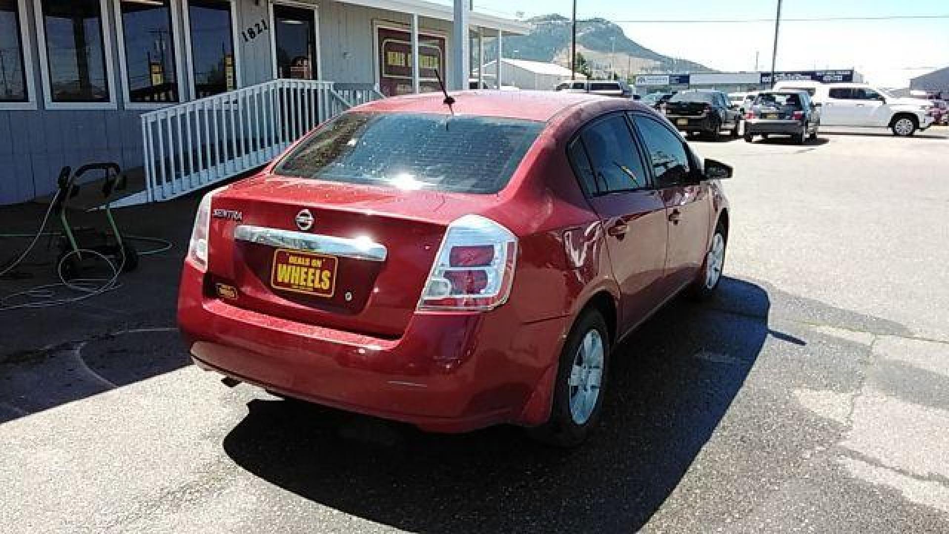 2012 Nissan Sentra 2.0 (3N1AB6APXCL) with an 2.0L L4 DOHC 16V engine, Continuously Variabl transmission, located at 1821 N Montana Ave., Helena, MT, 59601, 0.000000, 0.000000 - Photo#4