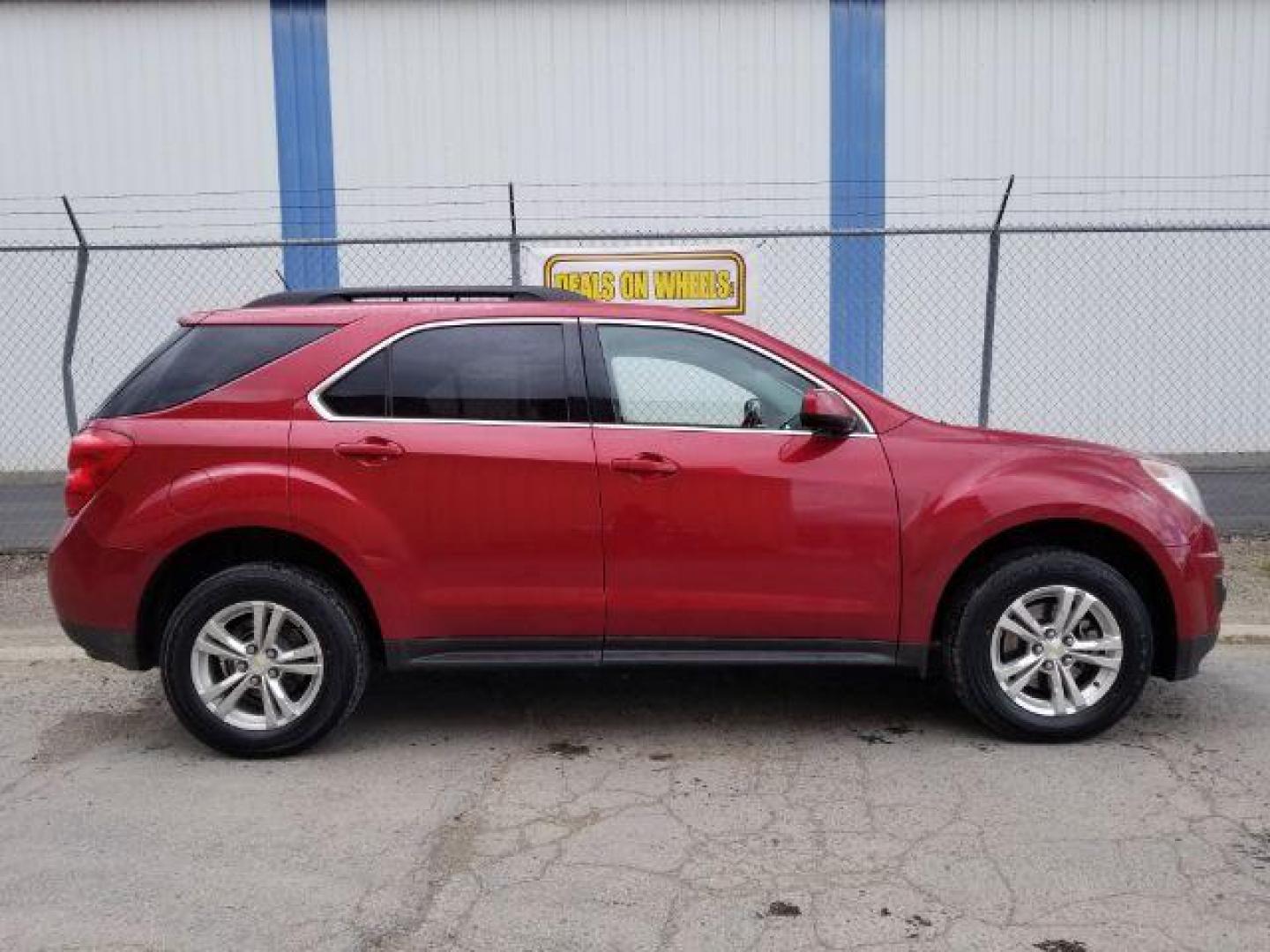 2013 Chevrolet Equinox 1LT AWD (2GNFLEEK1D6) with an 2.4L L4 DOHC 16V engine, 6-Speed Automatic transmission, located at 1800 West Broadway, Missoula, 59808, (406) 543-1986, 46.881348, -114.023628 - Photo#5