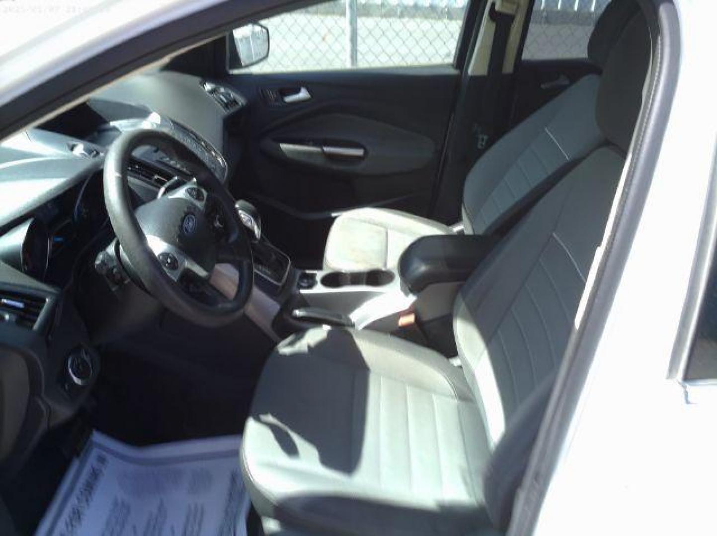 2013 Ford Escape SE 4WD (1FMCU9GX5DU) with an 1.6L L4 DOHC 16V engine, 6-Speed Automatic transmission, located at 4801 10th Ave S,, Great Falls, MT, 59405, 0.000000, 0.000000 - Photo#5