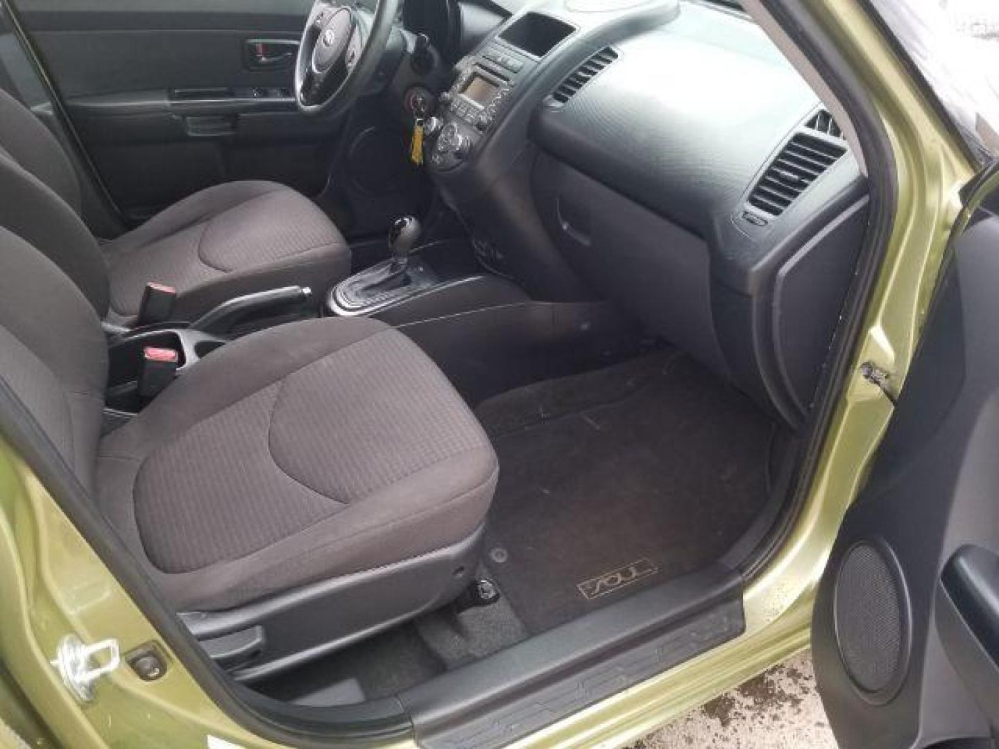 2013 Kia Soul Base (KNDJT2A57D7) with an 1.6L L4 DOHC 16V engine, Automatic transmission, located at 4047 Montana Ave., Billings, MT, 59101, 45.770847, -108.529800 - Photo#10