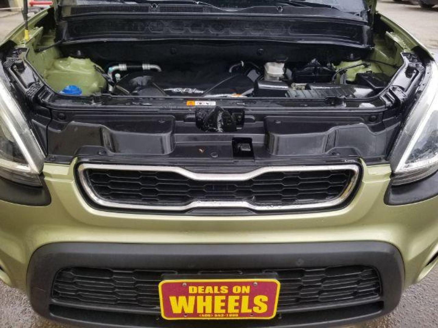 2013 Kia Soul Base (KNDJT2A57D7) with an 1.6L L4 DOHC 16V engine, Automatic transmission, located at 4047 Montana Ave., Billings, MT, 59101, 45.770847, -108.529800 - Photo#13