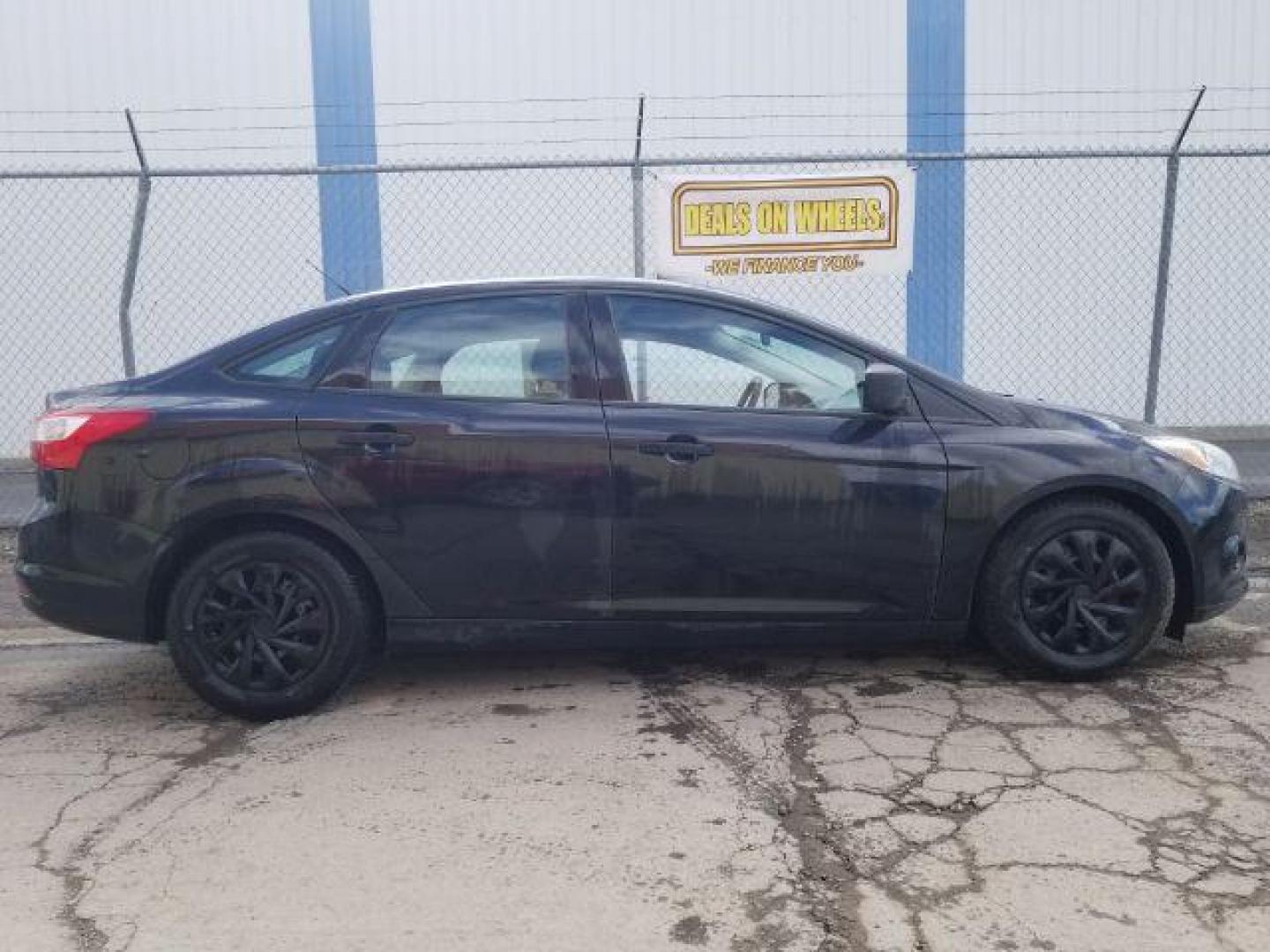 2014 Ford Focus S (1FADP3E20EL) with an 2L I-4 gasoline direct injection engine, located at 4801 10th Ave S,, Great Falls, MT, 59405, 0.000000, 0.000000 - Photo#3