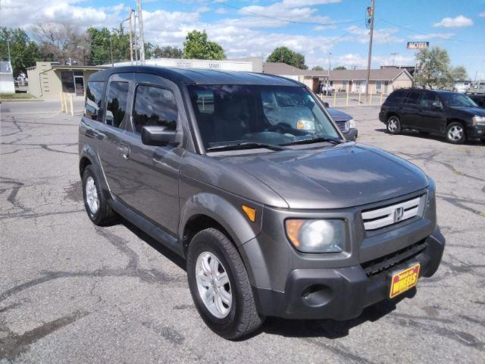 2007 Honda Element EX 2WD AT (5J6YH18777L) with an 2.4L L4 DOHC 16V engine, 5-Speed Automatic transmission, located at 4047 Montana Ave, Billings, MT, 59101, (406) 543-1986, 45.770824, -108.529411 - Photo #6